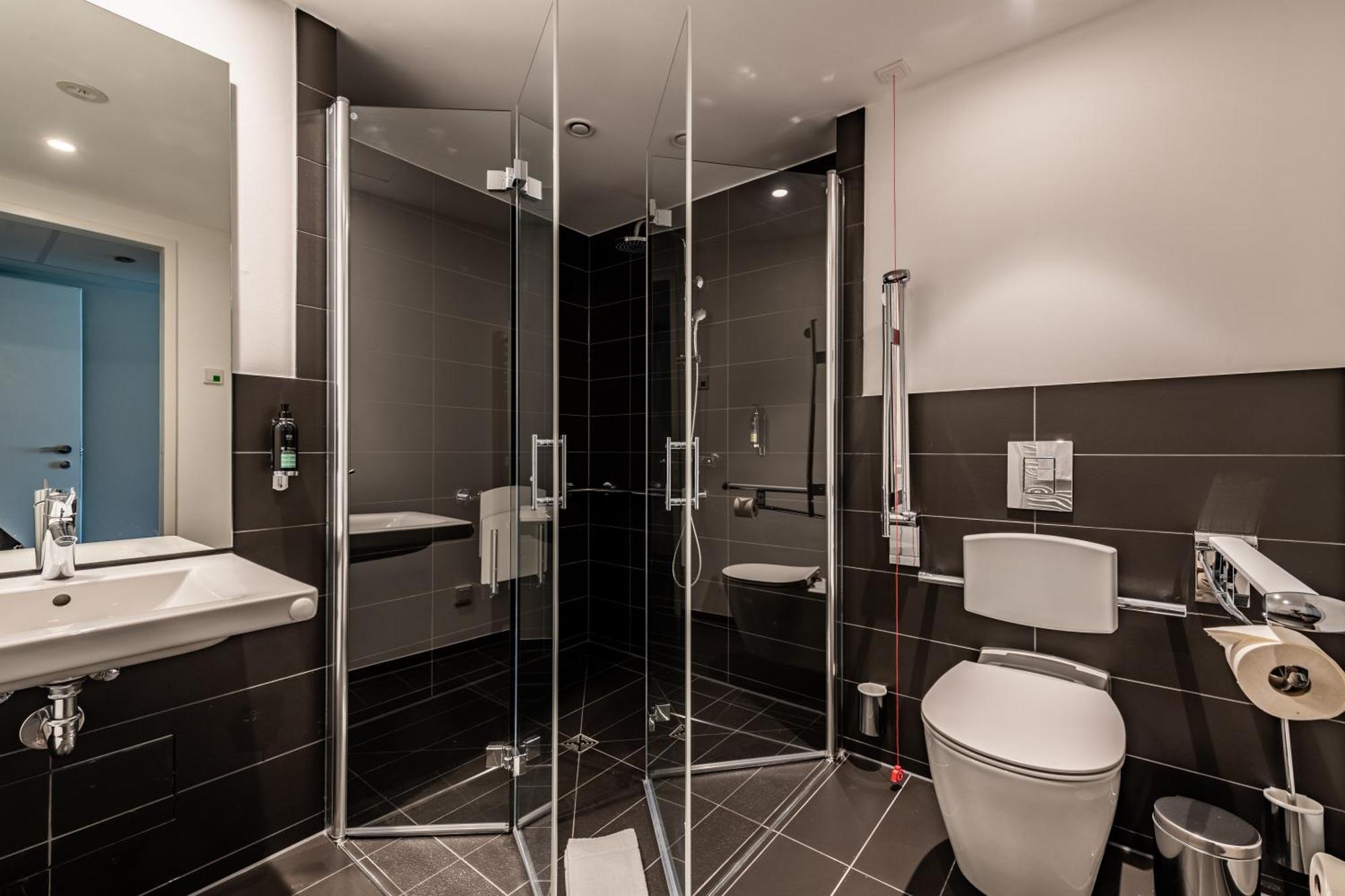 Premier Inn Muenchen City Schwabing Zewnętrze zdjęcie
